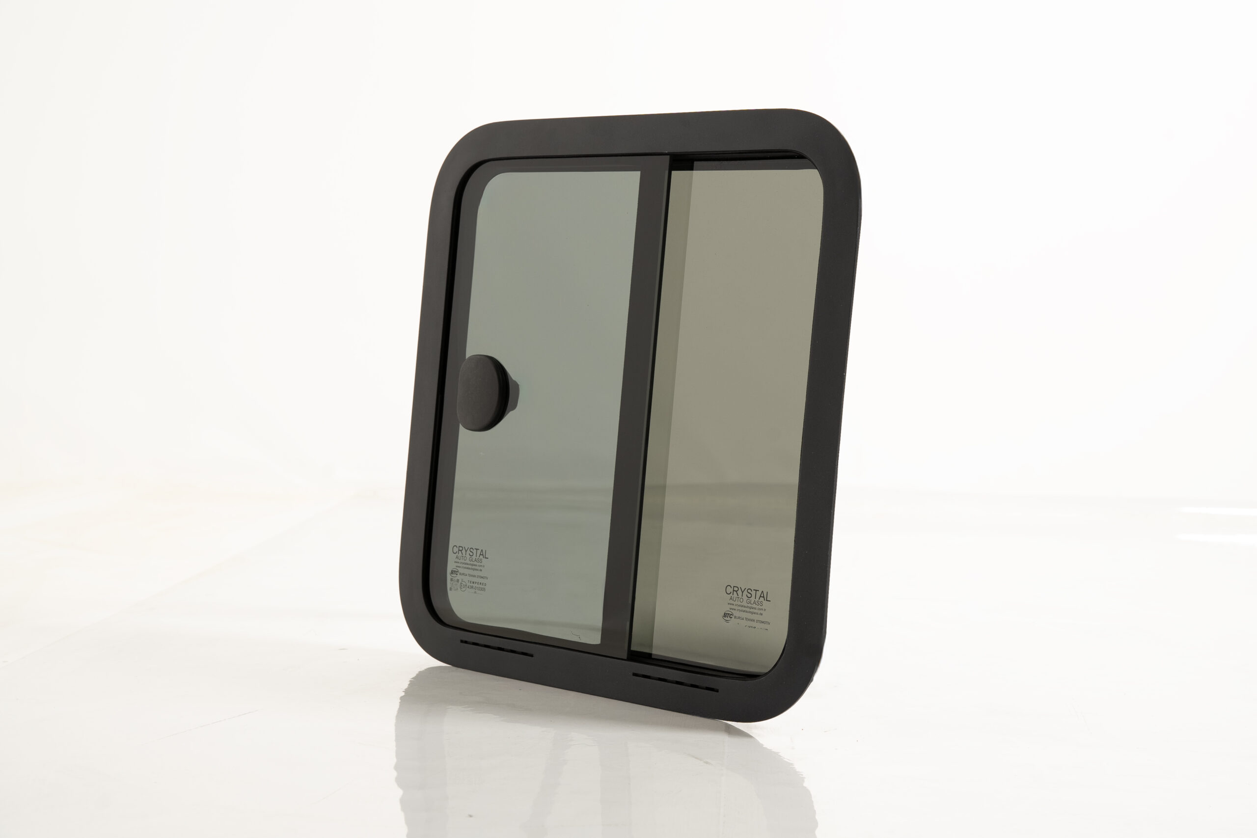 نافذة منزلقة 40*40 مع اطار خارجي