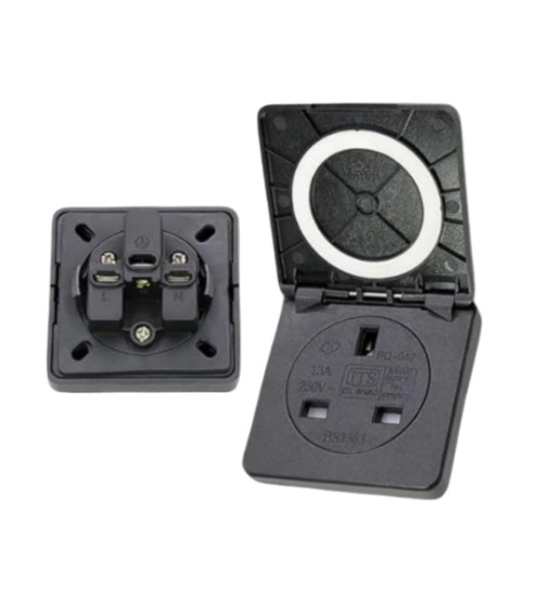 فيش ثلاثي ساقط